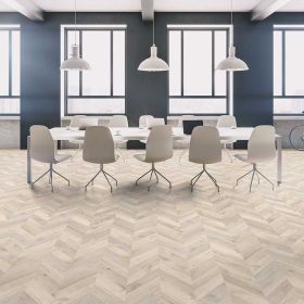 Kaindl CLASSIC Eiche Oak Fortness Alnwig 8 mm halszálkás laminált padló, színek: barna (világos), szürke, barna, fehér, padlófűtéshez alkalmazható.