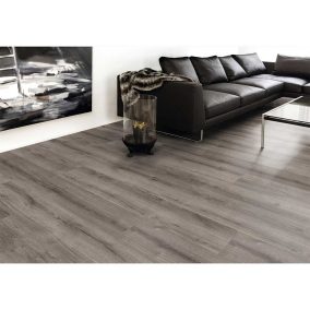 Kaindl CLASSIC AQUA Eiche Oak Evoke Classic 8 mm laminált padló, színek: szürke, barna (világos), barna, barna (sötét), padlófűtéshez alkalmazható.