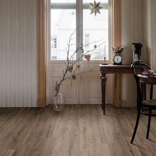 Unilin XPERT PRO Good vízálló Laminált padló, BASIC, Cookie oak 7 mm, 1 sávos